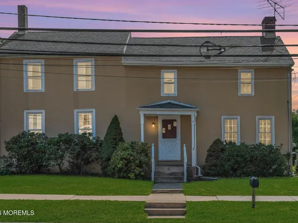 19 High Street, Allentown, NJ 08501