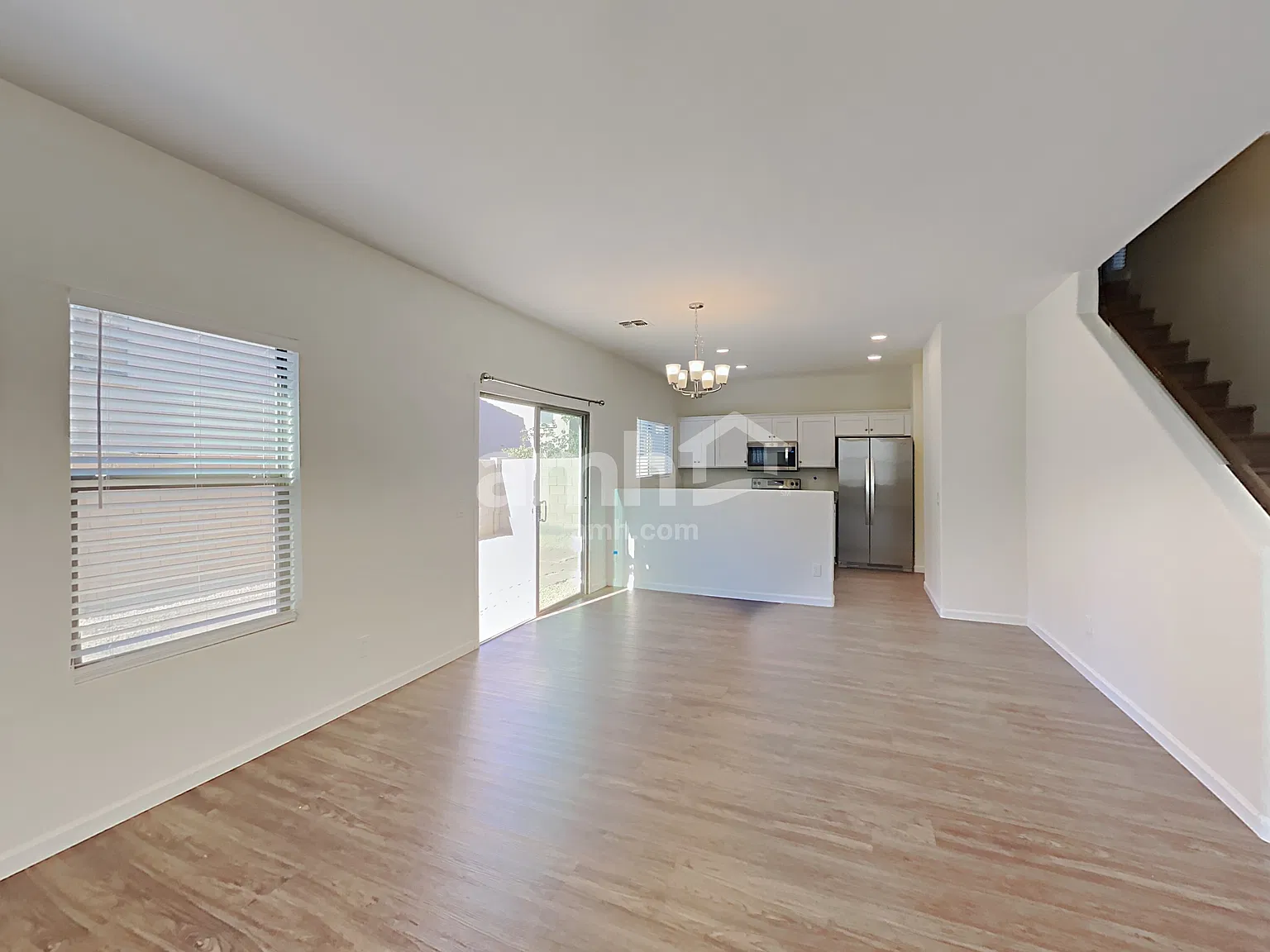 4 bed, 2.5 bath, 2461 sqft, $2,260 — Photo 4