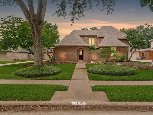 1402 Bittersweet Dr, Richmond, TX 77406