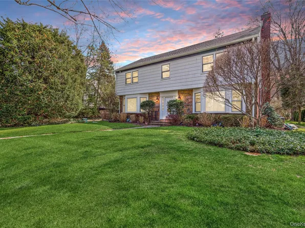 46 Wensley Drive, Great Neck, NY 11021