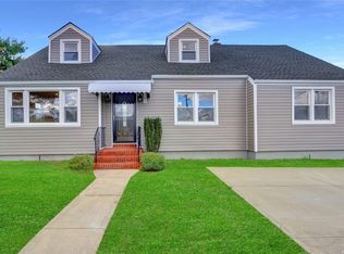 248 Glen Cove Rd, Carle Place, NY 11514