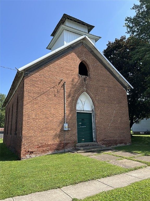 210 E Main St, Stewardson, IL 62463 Zillow