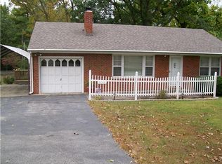 5000 N Old Pike Rd, Gladstone, MO 64118