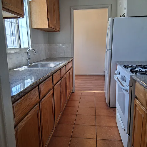 2138 High St #B Photo 1 2138 High St #B Photo 1