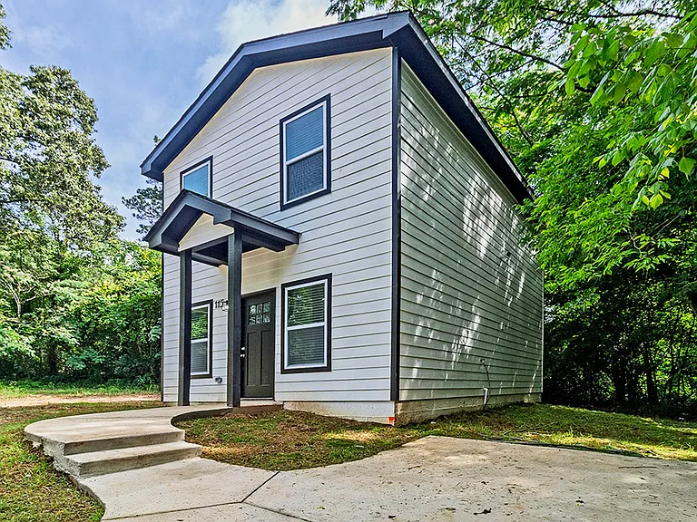 2065 Freeman St — Photo 4