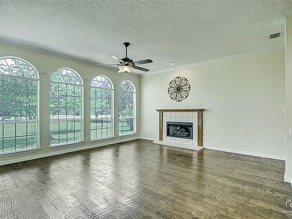 2nd image of 5804 Charleston Dr