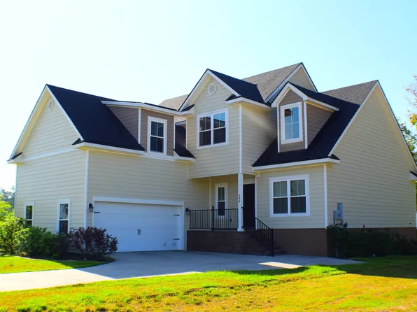 204 Waverly Ln, Richmond Hill, GA 31324