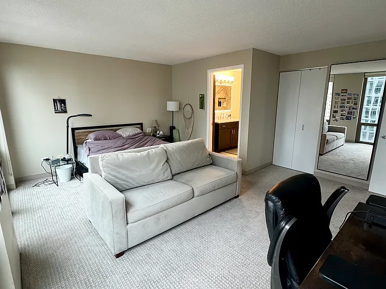 2 E Erie St #1908 — Photo 7