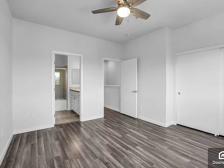 1223 Wood St — Photo 12