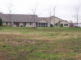 3469 Comstock Ave, Dekalb, IL 60115