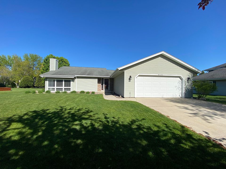 1st image of W226N2572 Oakwood Ln