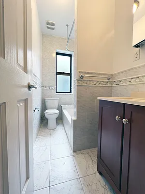 Rented by Bohemia Realty Group | media 14