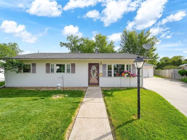 445 March Dr, Adrian, MI 49221