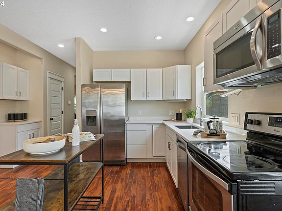 3rd image of 7321 NE 8th Ave Unit A