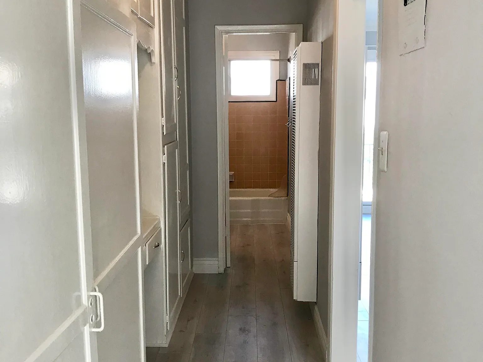 1 bed, 950 sqft, $1,950 — Photo 2