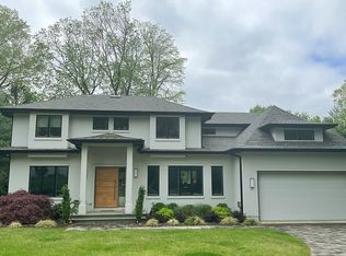 11 Orchard Pl, Tenafly, NJ 07670