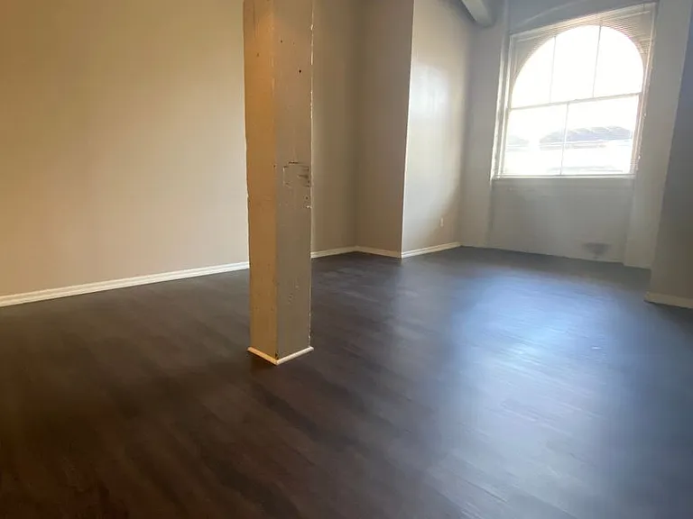1115 Harney St — Photo 5