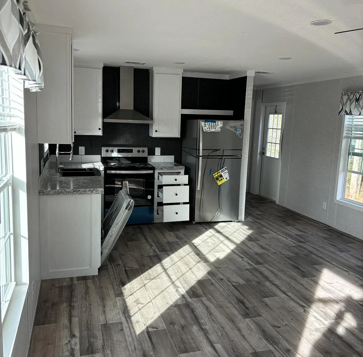 2 bed, $1,250 — Photo 1