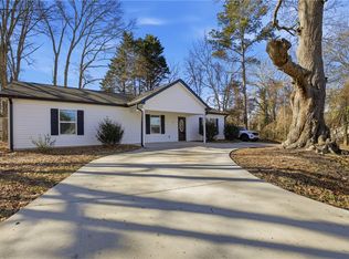 7 W 2nd St, Williamston, SC 29697