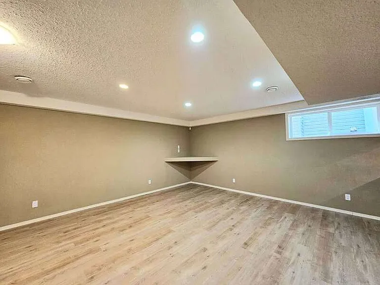 1824 Tufford Way NW — Photo 17