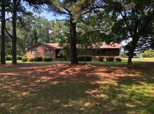 2540 Oberry Rd, Mount Olive, NC 28365