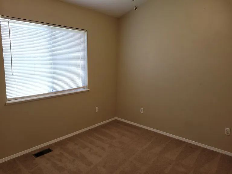 1329 Nutwood Dr — Photo 13