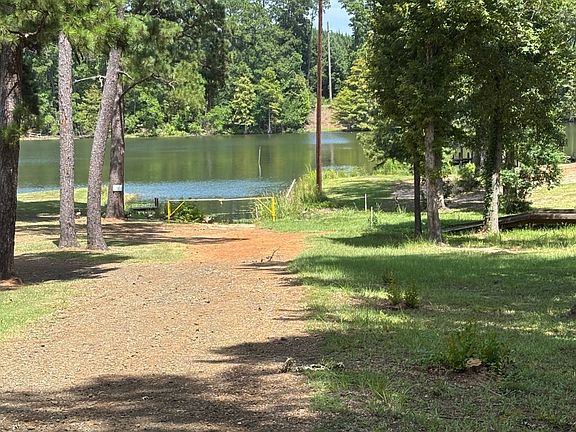 3rd image of 52 Gilbert Bay Dr