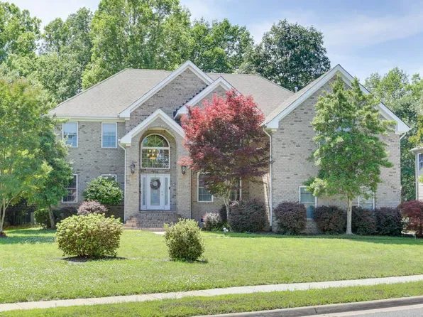 328 Riviara Pl, Chesapeake, VA 23322
