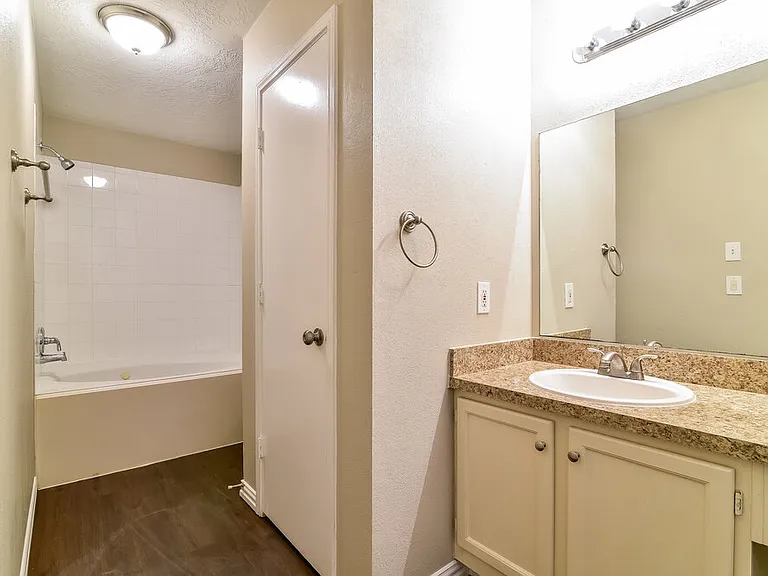 9010 Walworth Dr — Photo 14