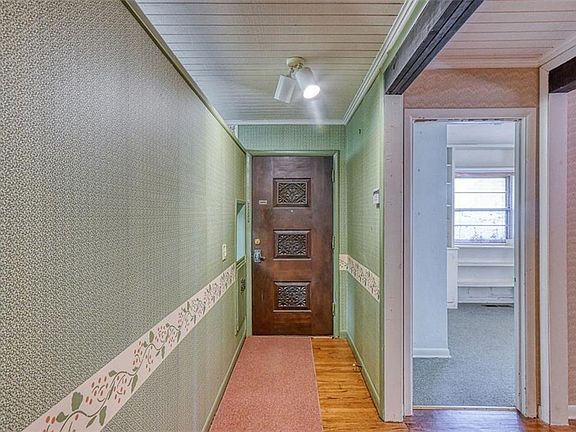 3rd image of 522 Dee Ann Dr