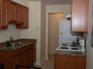 2520 W Berwyn Ave APT 1B, Chicago, IL 60625