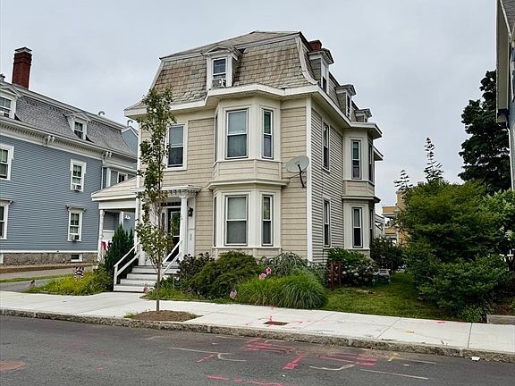 4th image of 26 Abbott St