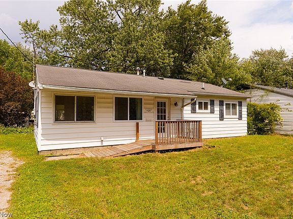 2nd image of 1687 Delia Ave