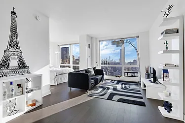 Rented by Cooper & Cooper Real Estate