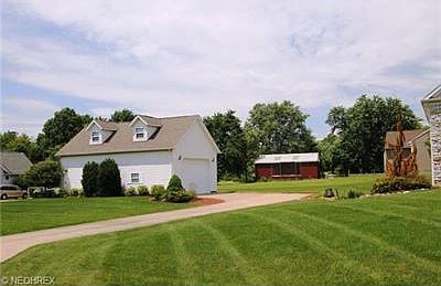3rd image of 67 Meadow Ln