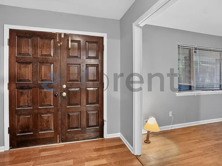 4519 Raleigh Dr — Photo 2