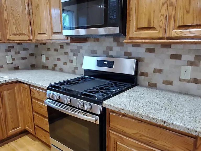 111 Gardenia St — Photo 3