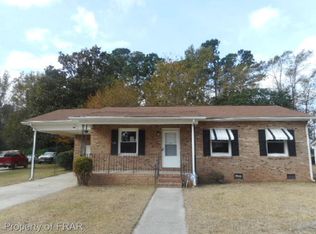 534 Swann Dr, Lumberton, NC 28358