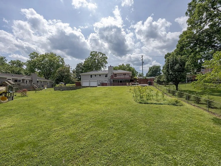 5235 Kincannon Dr — Photo 49