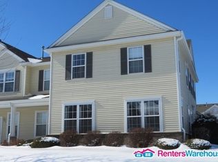 4892 Bivens Ct, Inver Grove Heights, MN 55076