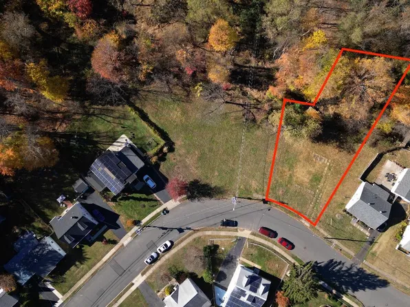 322 Wynnewood Rd, Ewing, NJ 08628