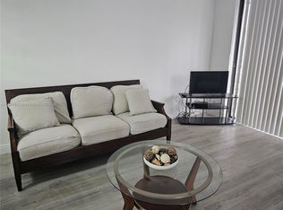 20400 W Country Club Dr APT 301, Aventura, FL 33180