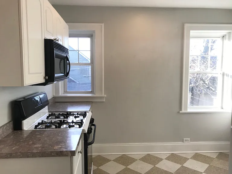 14 Granger Pl #4 — Photo 8