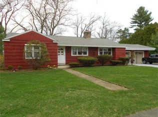 1 Ranch Ave, Easthampton, MA 01027