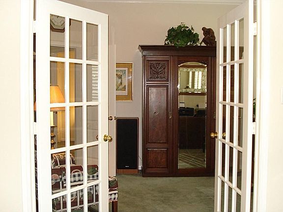 3rd image of 6210 Jordan Dr