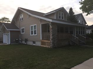530 S 17th St, Escanaba, MI 49829