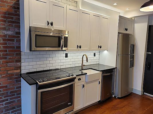 2nd image of 25 Brooklyn Ave #3D