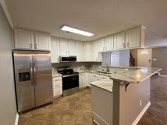 4th image of 1674 Smokehouse Dr