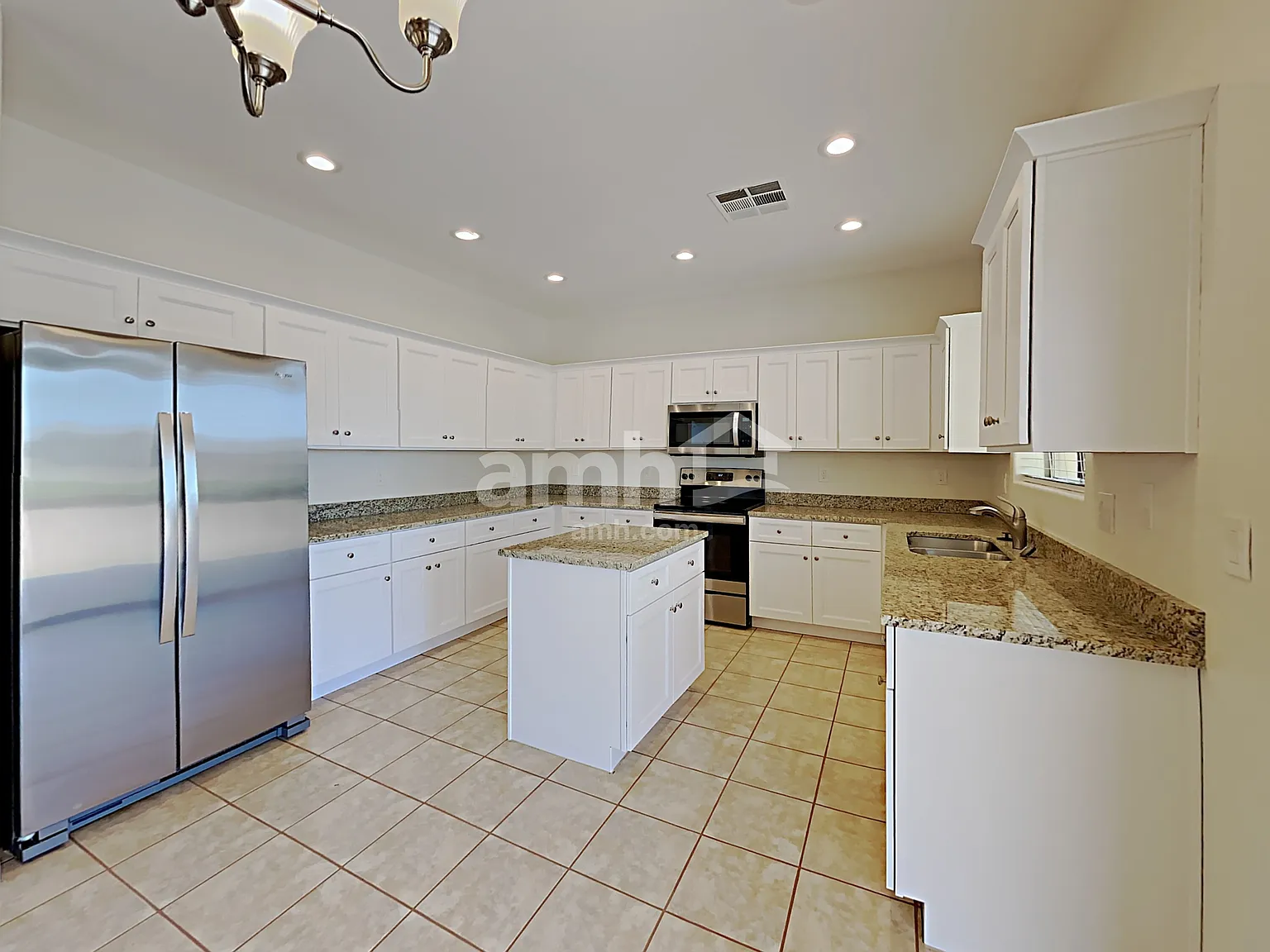 5 bed, 3.0 bath, 2935 sqft, $2,680 — Photo 3