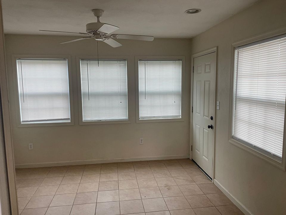 1st image of 568 Catalina Ave